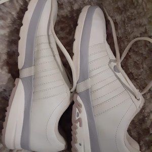 K-SWISS Tennis Sneakers Size 8 M Woman's